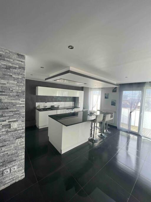Grand Appartement Avec Vue Magnifique - Vercors - Une Experience Unique - Wifi Gratuit Grenoble Ngoại thất bức ảnh
